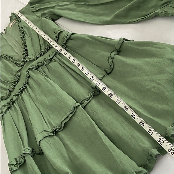 Francesca's Mi Ami green ruffle long-sleeve mini dress sage color Size Medium - Picture 12 of 16